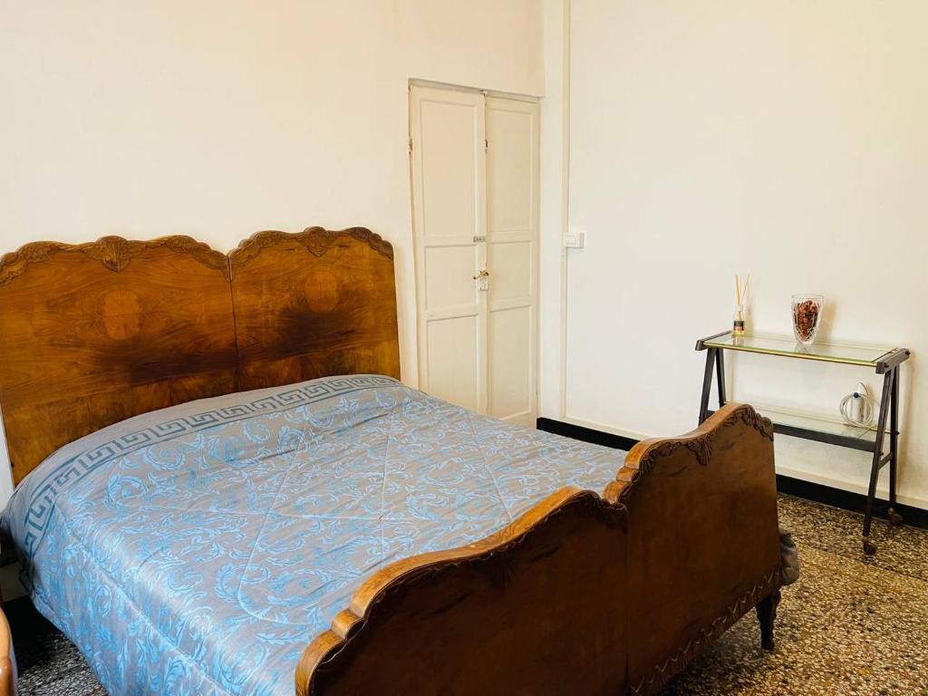 MH Genova room 5